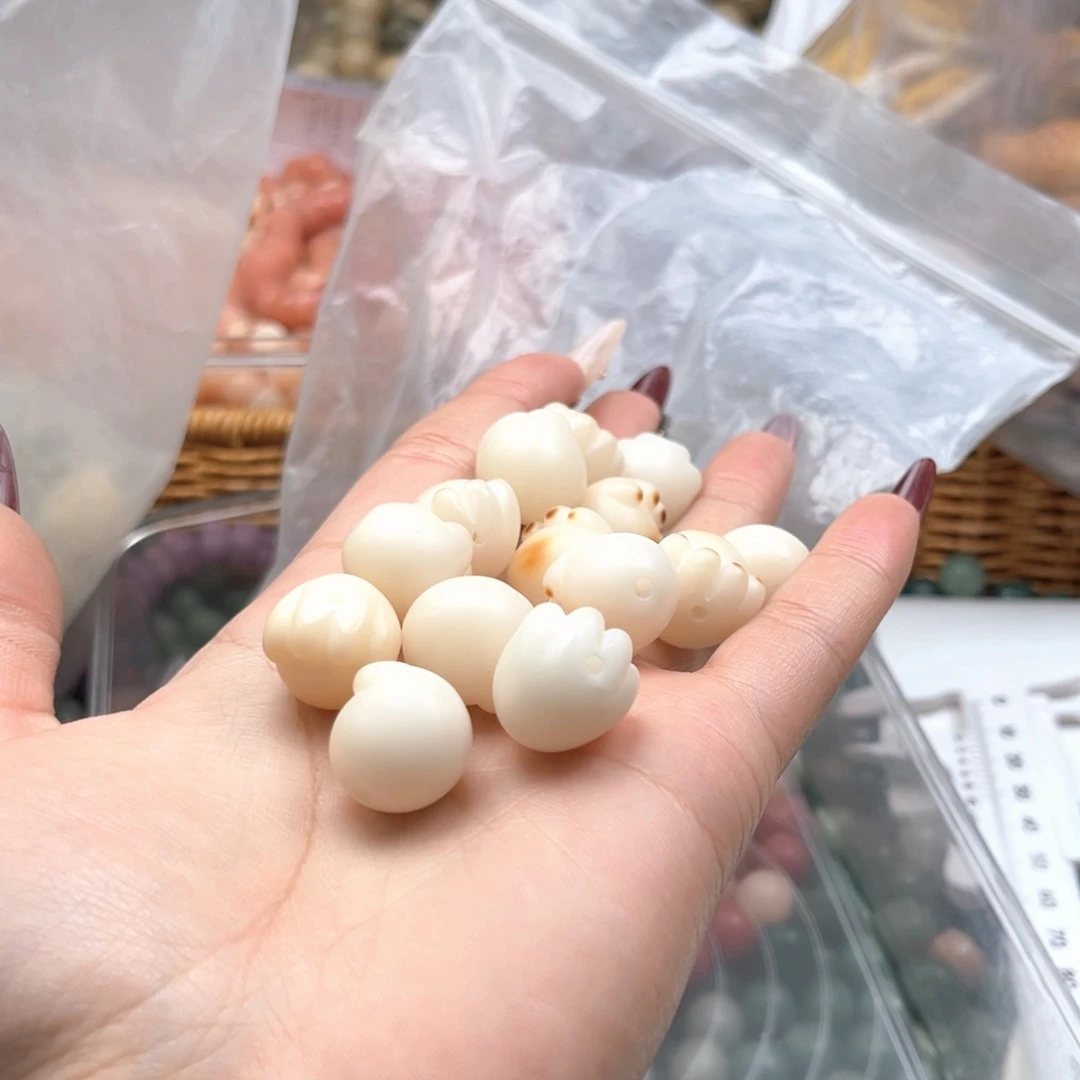 白玉菩提吊坠z16.5mm20颗 白猫爪