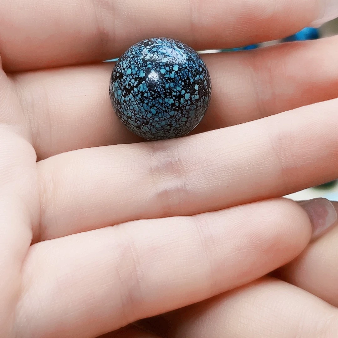 绿松石未镶嵌饰品