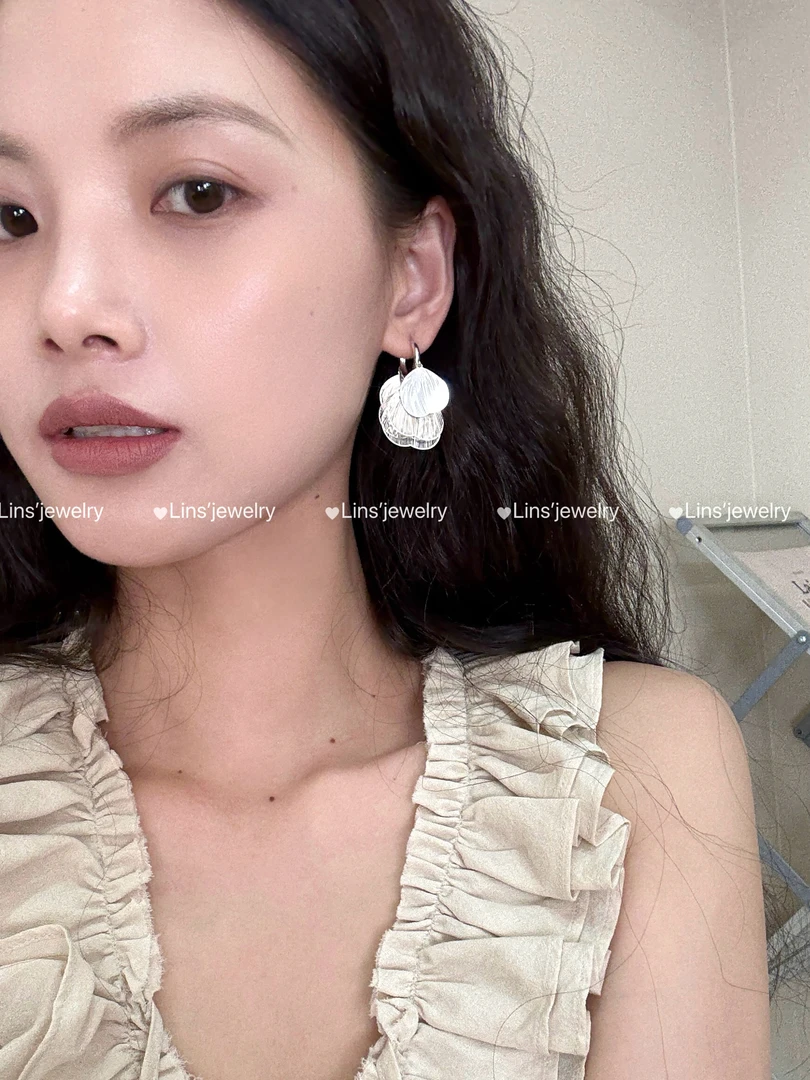 铜合金耳饰 氛围感镂空蝶翼耳扣~气质时尚法式复古个性设计感