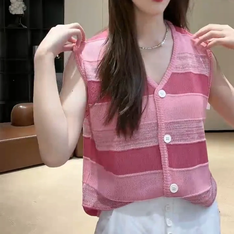 2025新款时尚百搭简约条纹撞色单排扣设计无袖针织上衣LK2505283