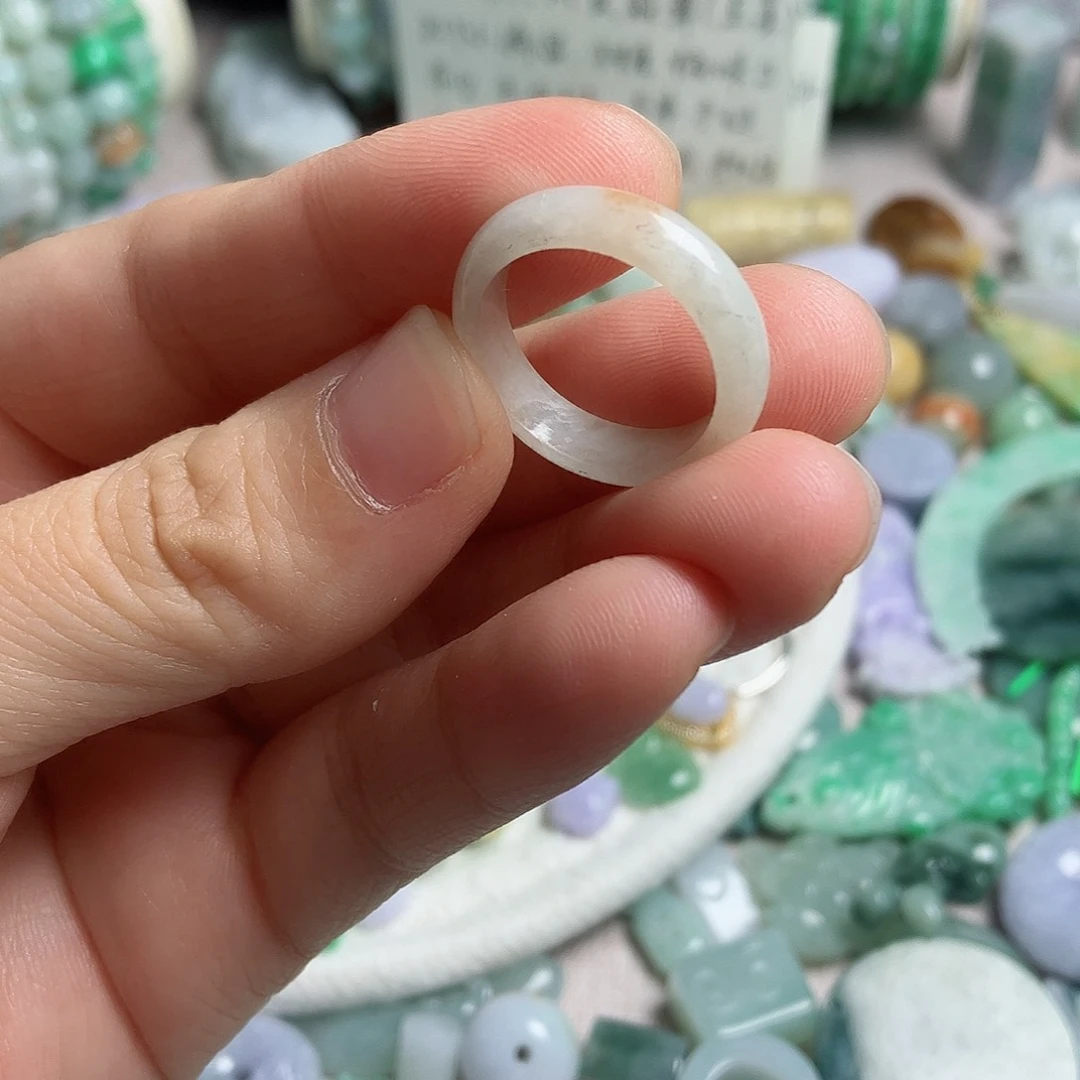 翡翠颈饰未镶嵌卡17.2