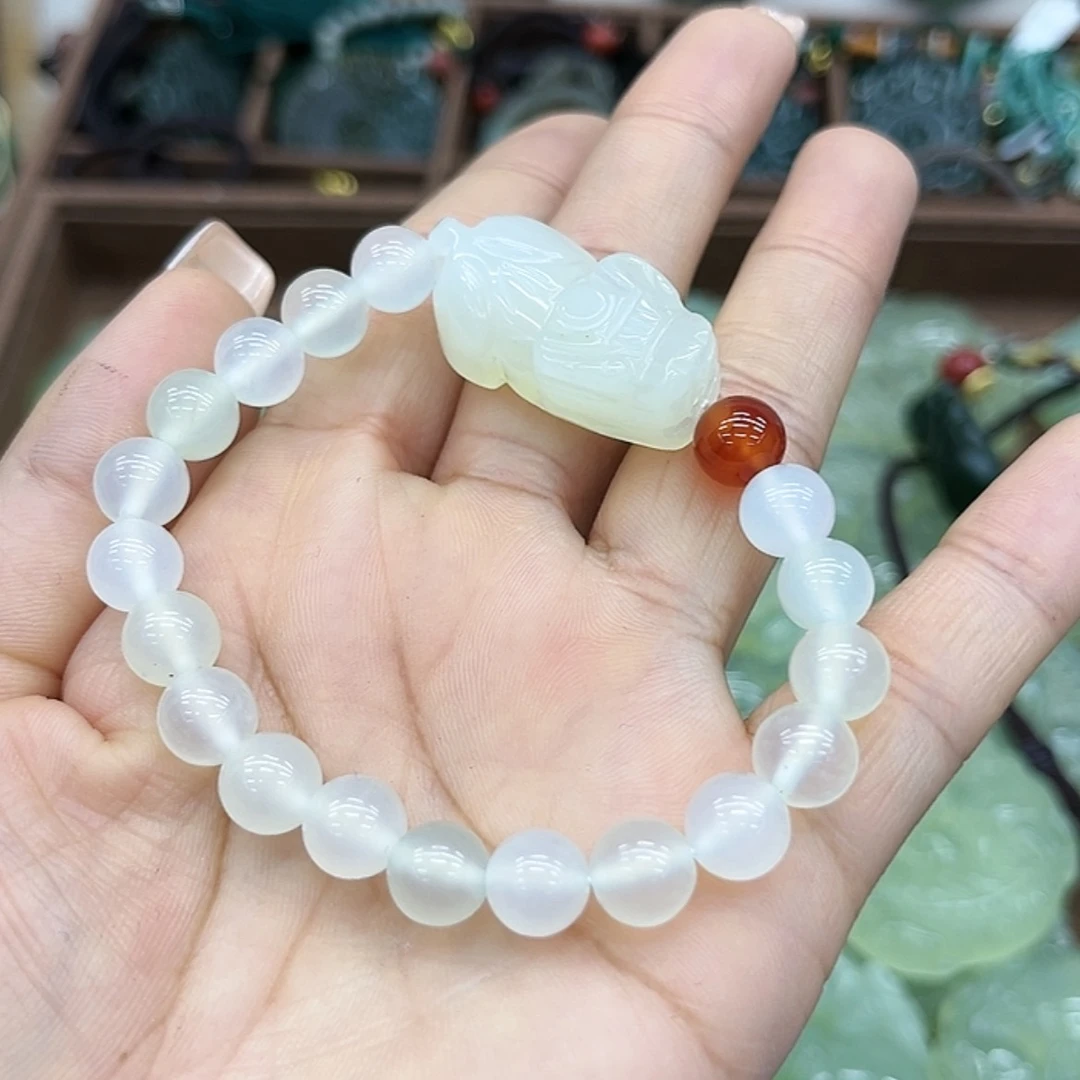 【闪购商品】蛇纹石玉未镶嵌颈饰