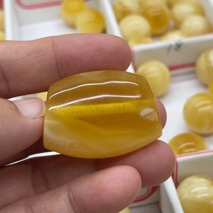 未镶嵌琥珀裸石蜜蜡