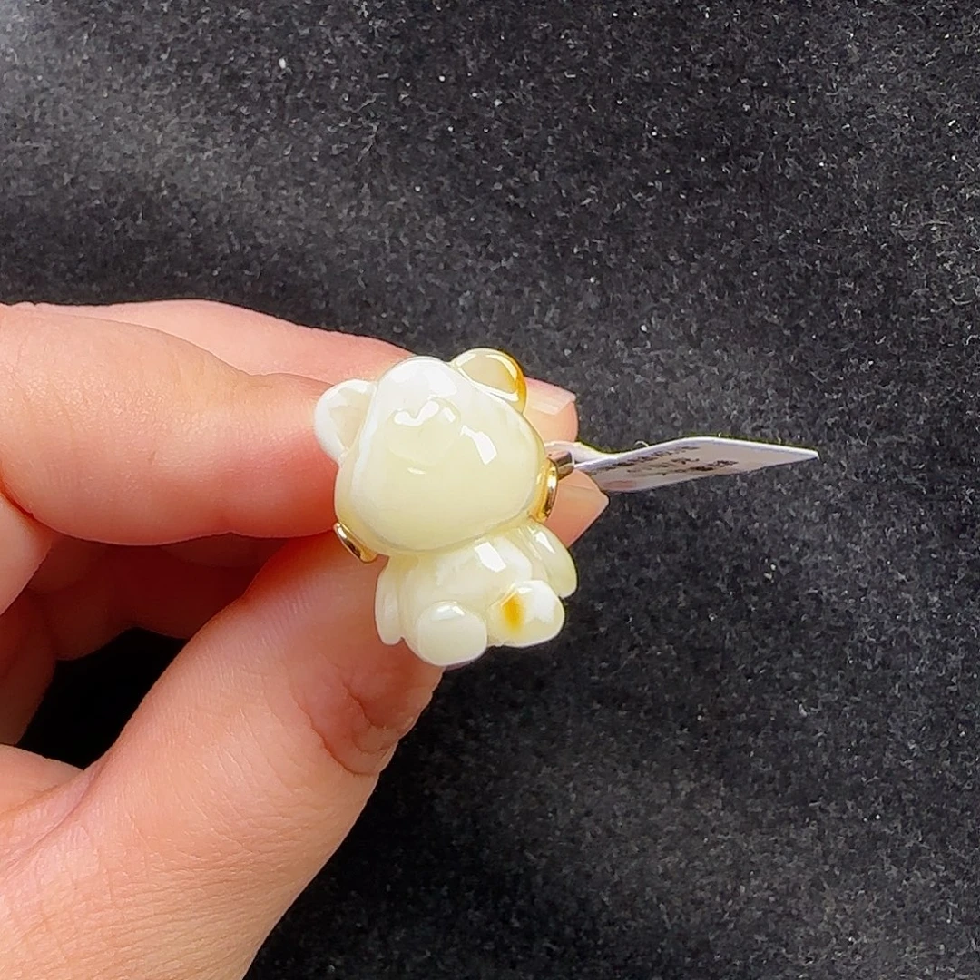 蜜蜡未镶嵌珠宝奇石