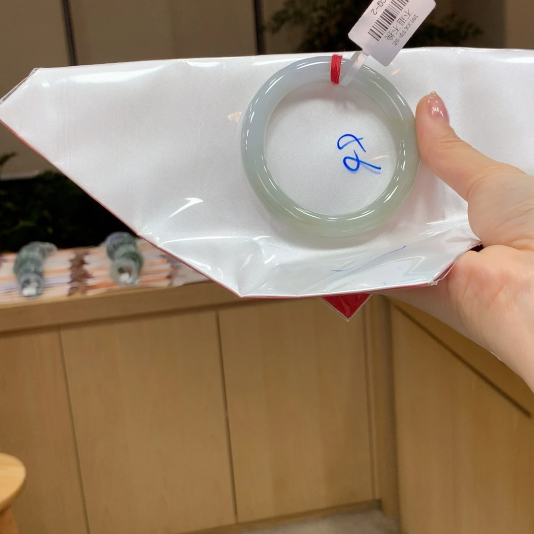 未镶嵌手镯翡翠不退不换