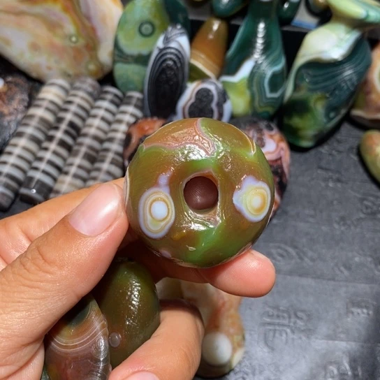 石英质玉未镶嵌珠宝半成品英*_