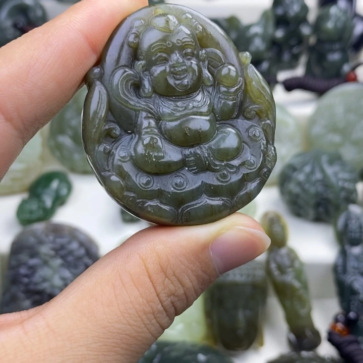 颈饰未镶嵌和田玉