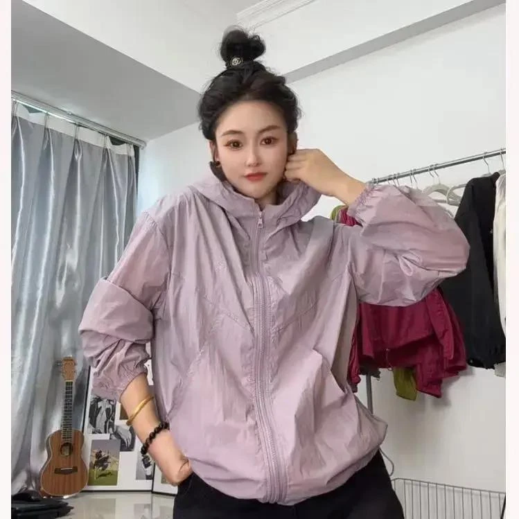 雪儿推荐短款直下摆防晒连帽女防水短外套时尚软壳抽绳