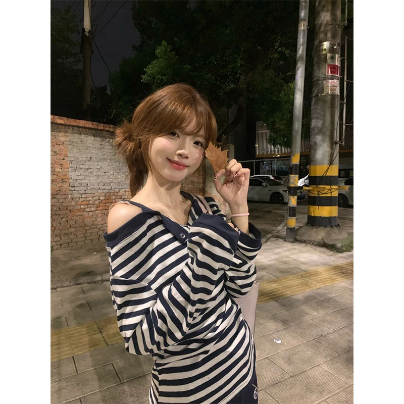 早秋甜辣妹条纹假两件小众修身显瘦独特漂亮上衣长袖T恤设计感