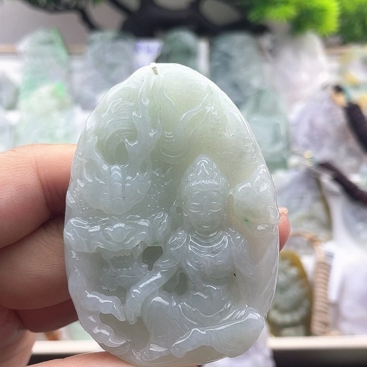 翡翠手镯未镶嵌天然翡翠