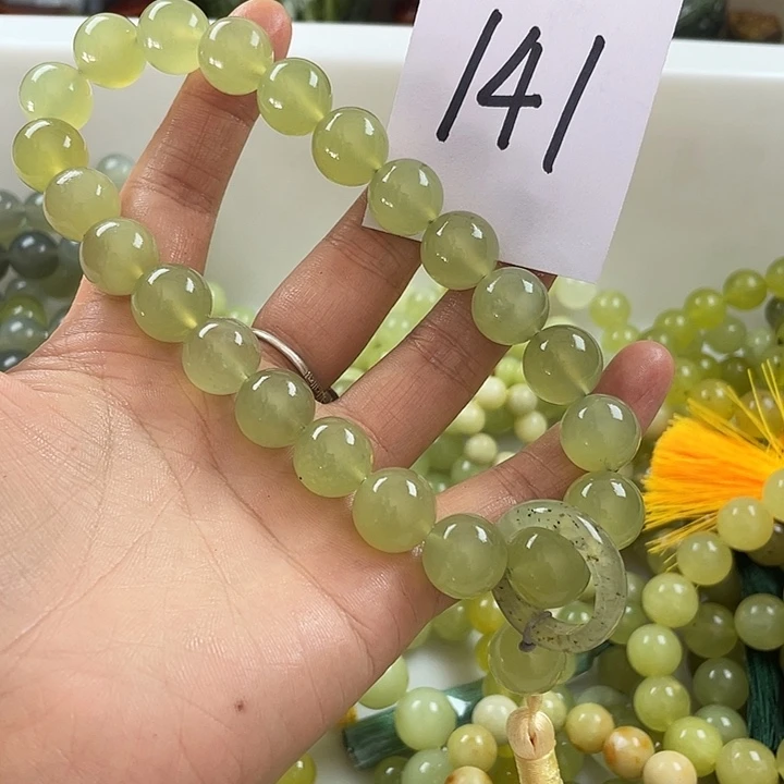 未镶嵌蛇纹石玉手链