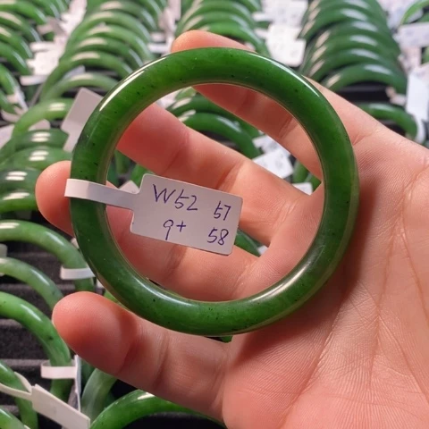 和田玉（碧玉）手镯未镶嵌