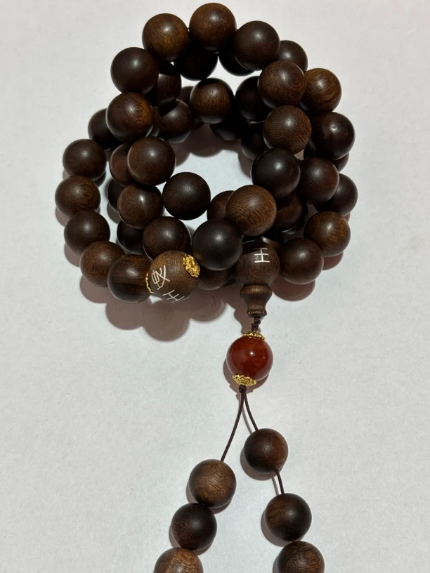 沉香 香港留疤玉化昆仑梅格沉香长串1.6双标