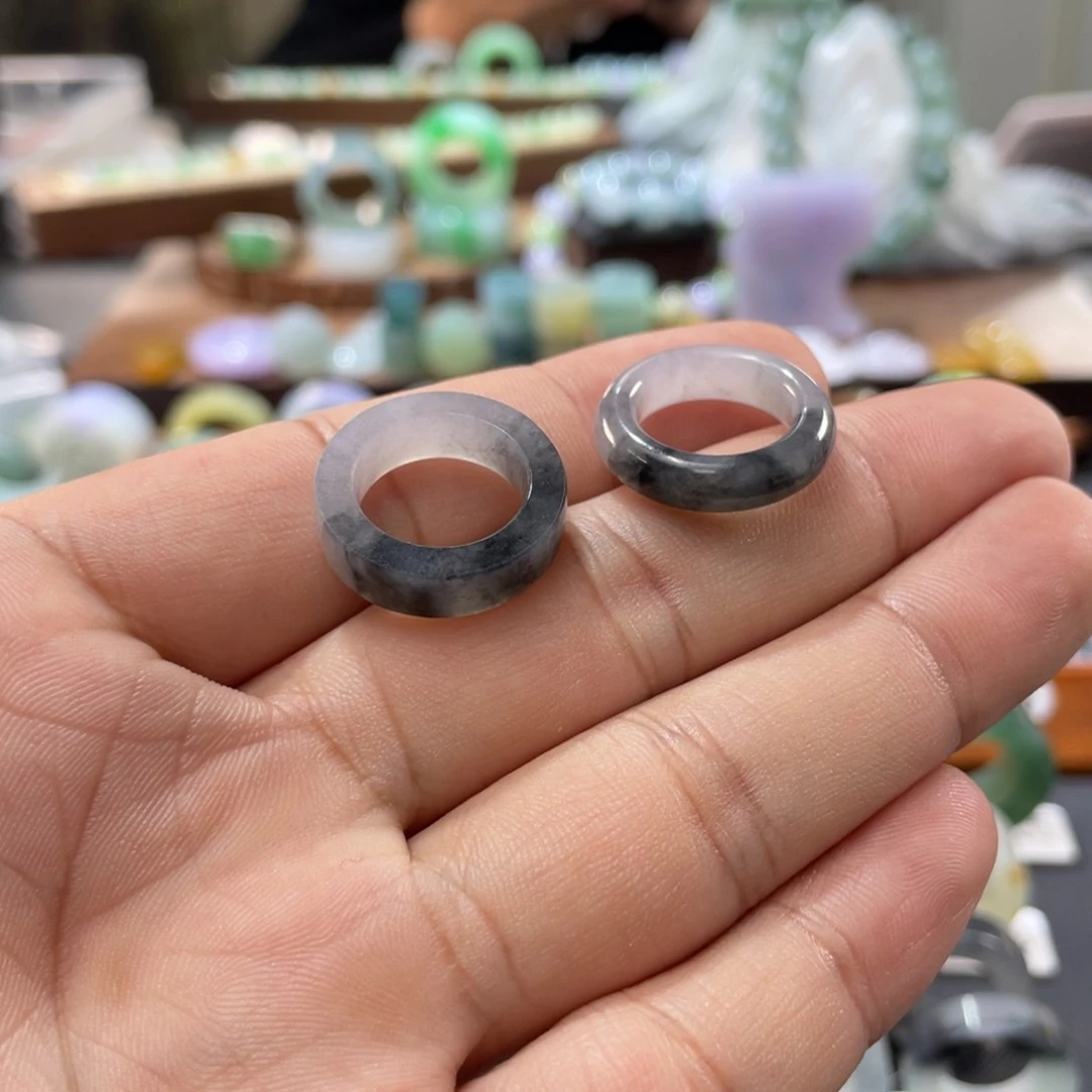 定制翡翠未镶嵌辰*、翡翠