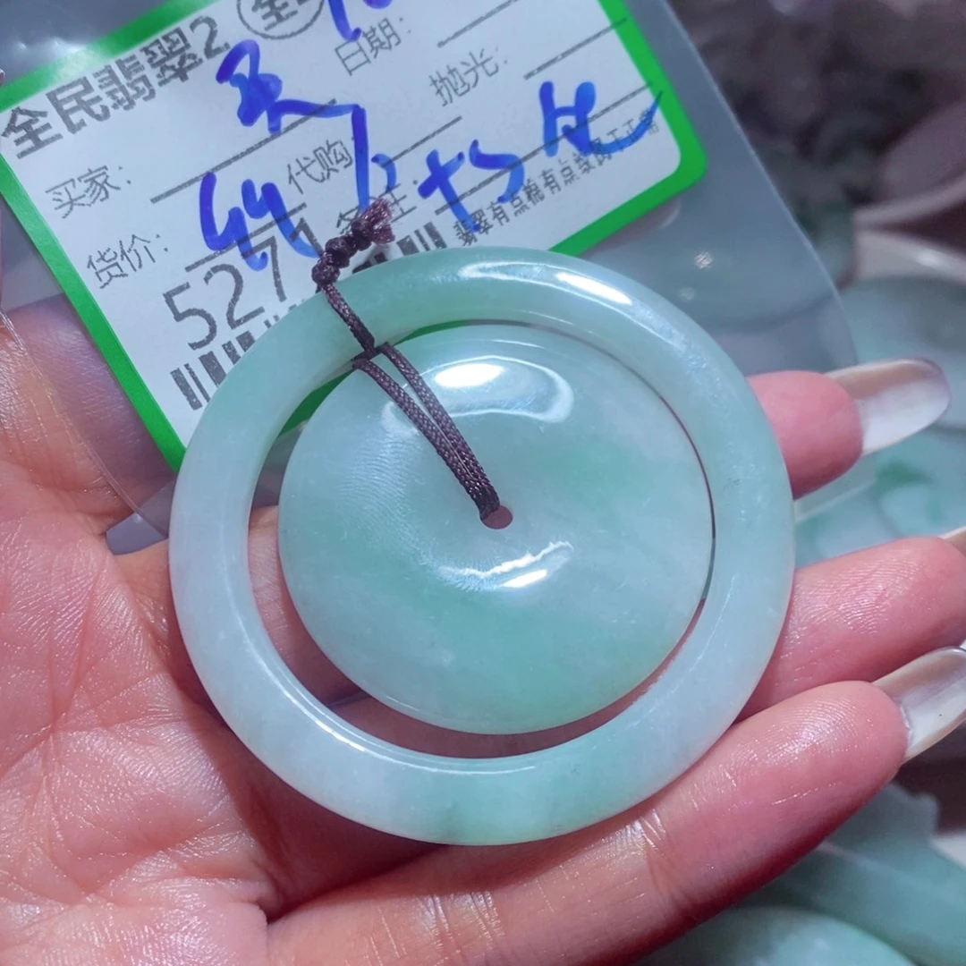 买***买翡翠未镶嵌颈饰翡翠