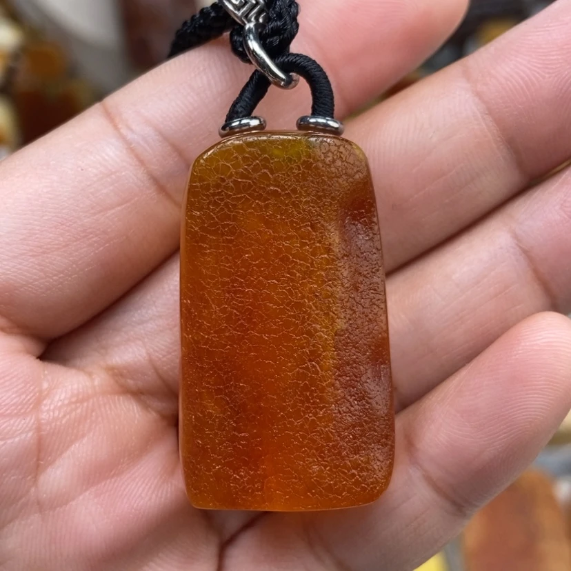 【闪购商品】琥珀颈饰未镶嵌