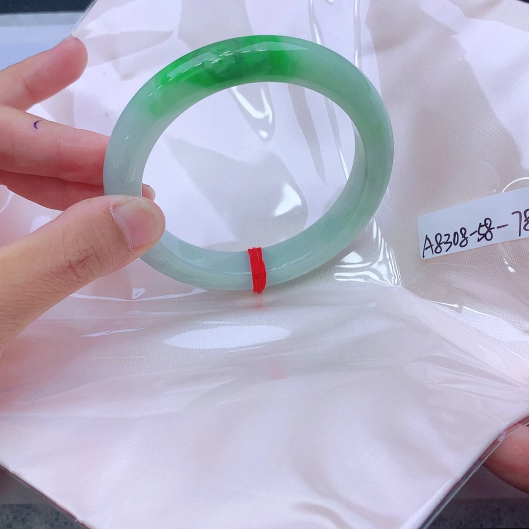 未镶嵌手镯翡翠翡翠