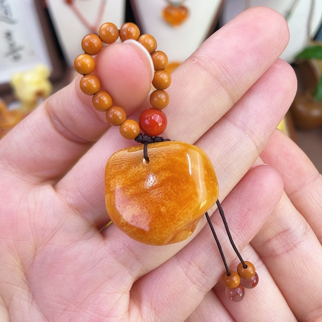 琥珀未镶嵌珠宝奇石