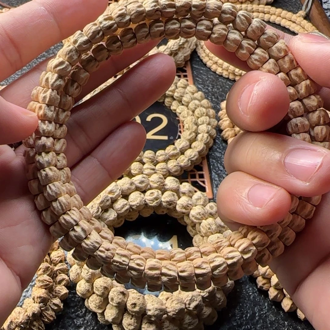 柏香籽/百香籽吊坠国**双