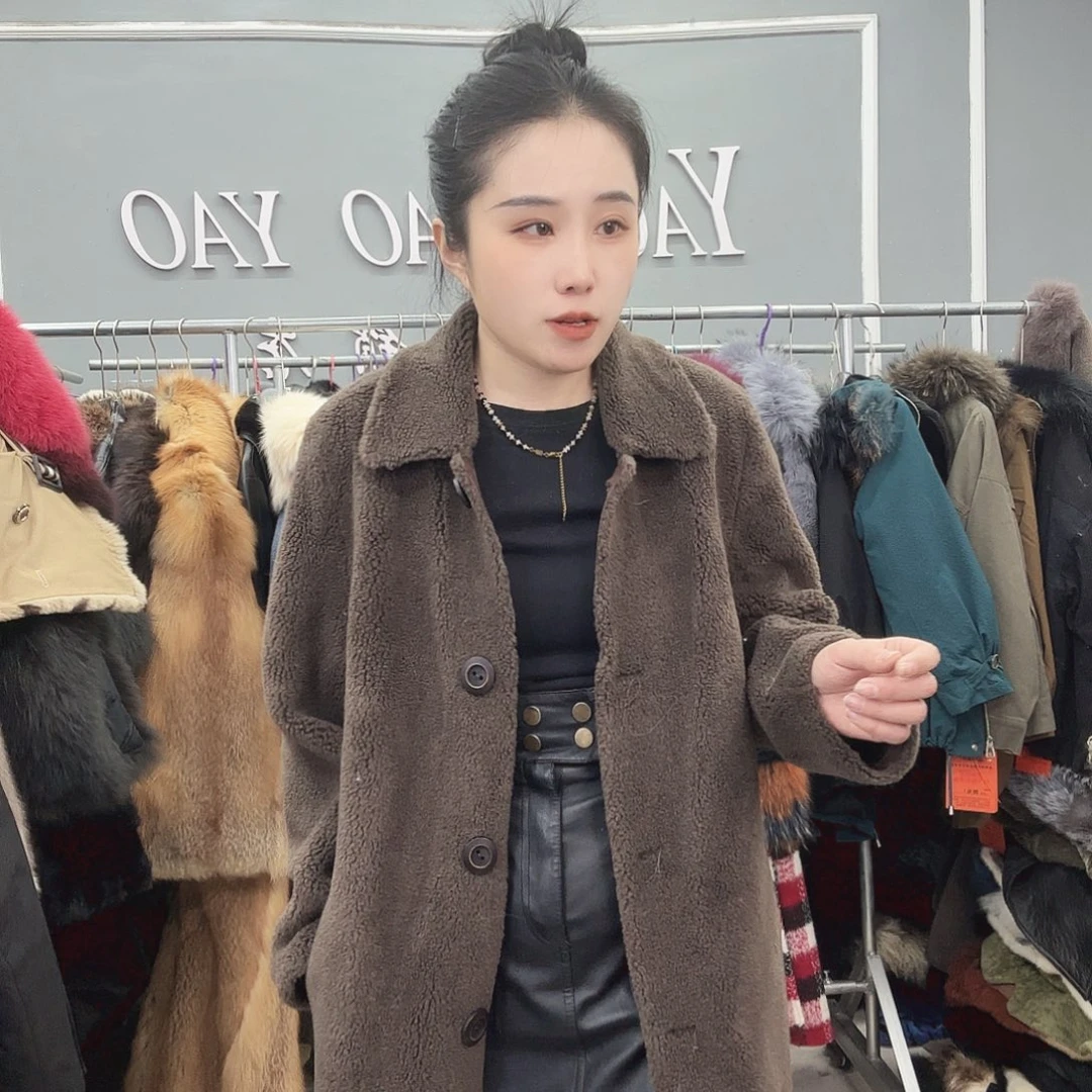 姚小妖家高端皮草