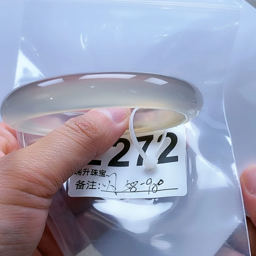 【闪购商品】玛瑙/玉髓手镯未镶嵌✨****星