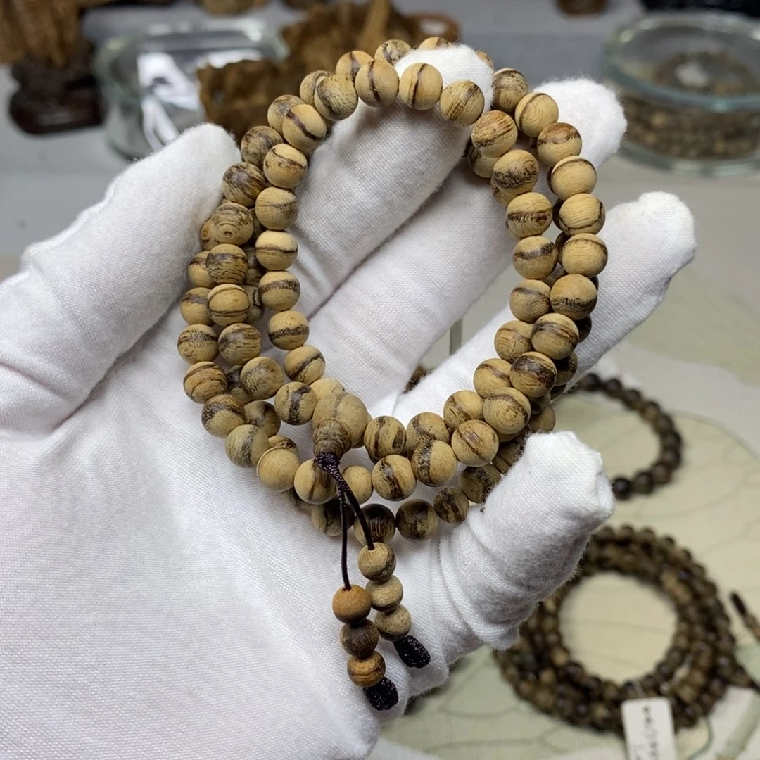 沉香手串马泥涝 06多 16.3克