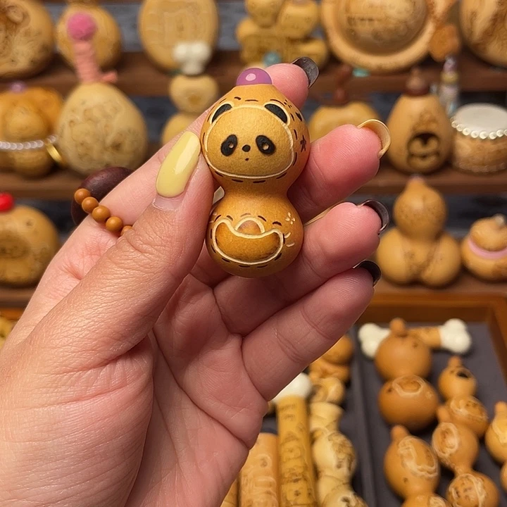 颈饰玻璃哈哈哈哈哈哈哈有