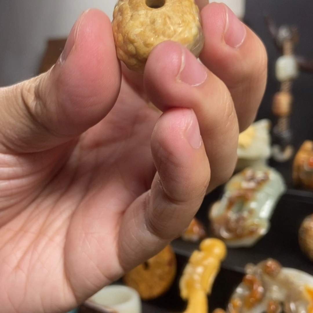 和田玉（糖玉）未镶嵌颈饰