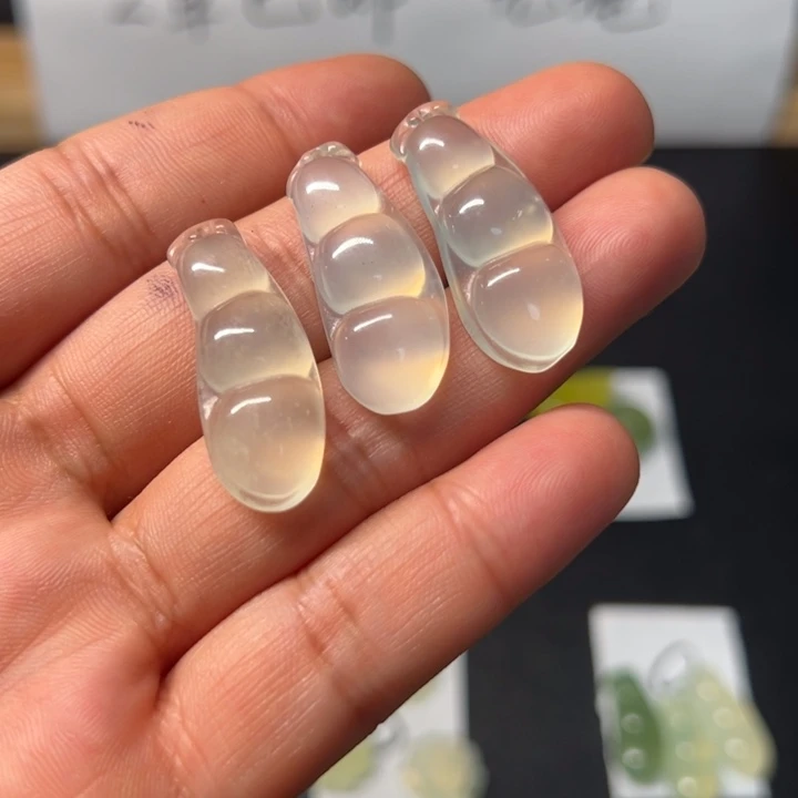彬***岫玉未镶嵌吊坠(不含链)