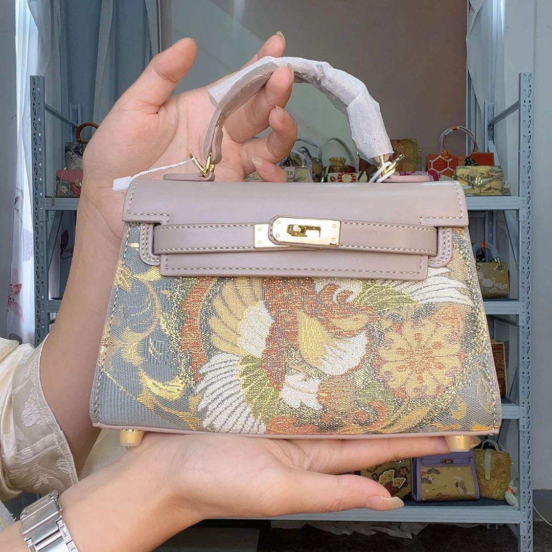 织物桑蚕丝非遗唐锦小凯莉