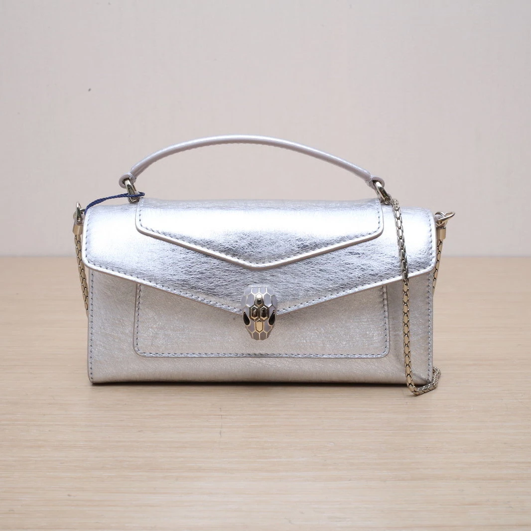 99新 BVLGARI/宝格丽 小花柳 银色 新款手提包 19cm 链条包