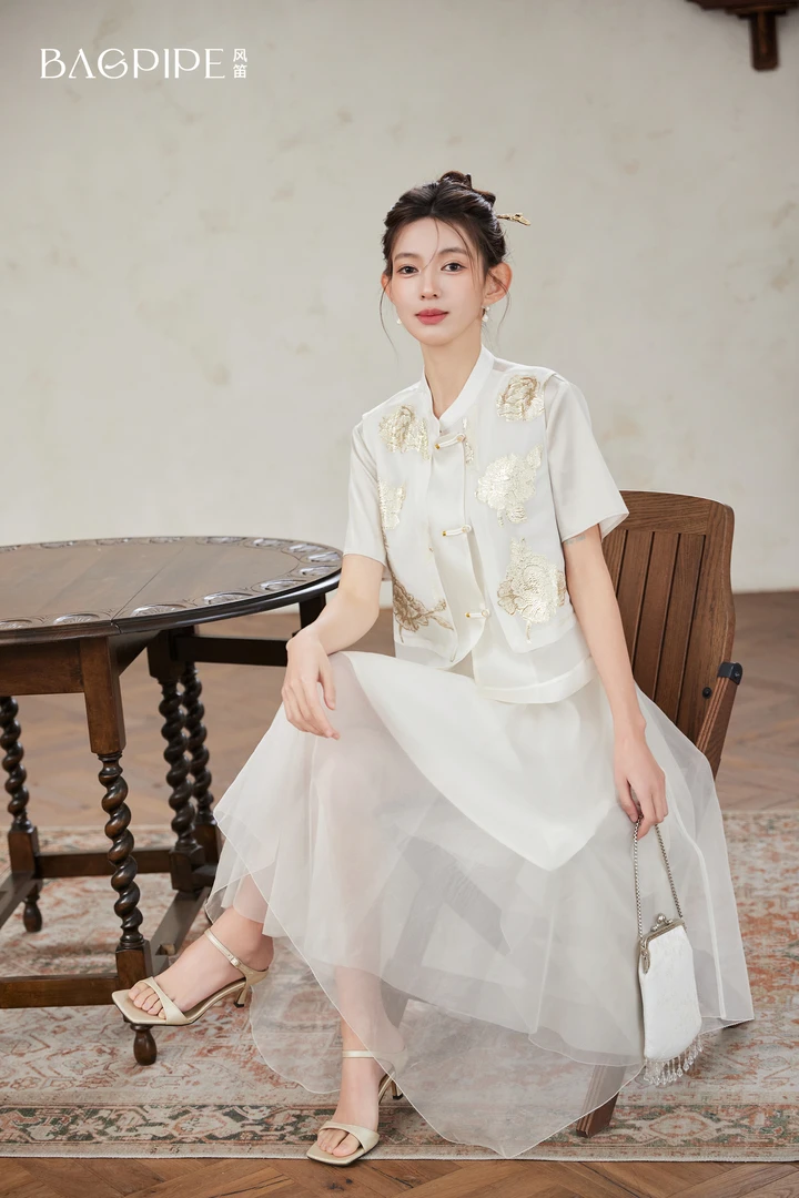 精致金丝新中式马甲1E25377081