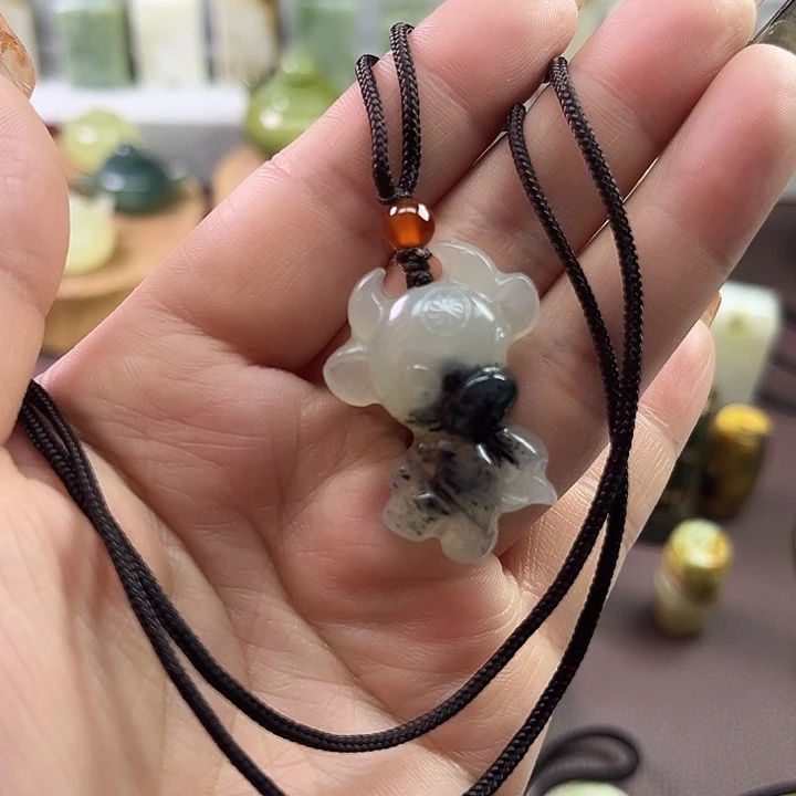 蛇纹石玉未镶嵌项圈