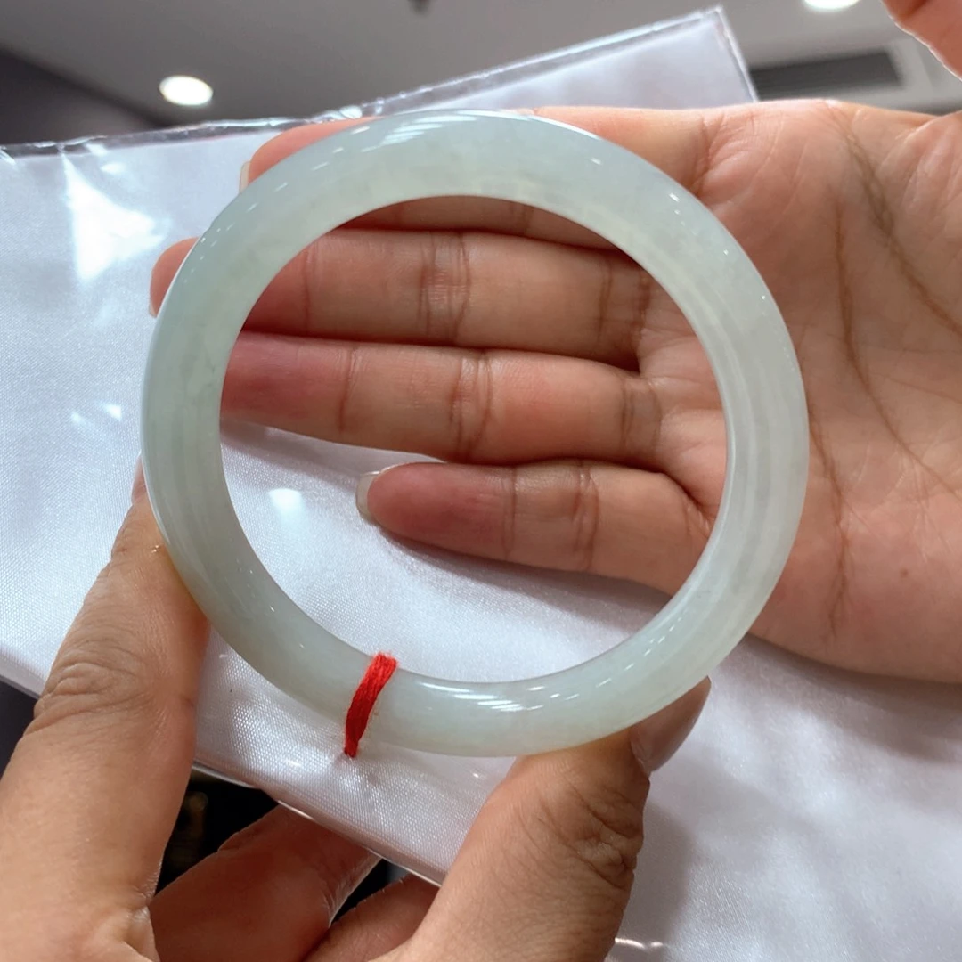 翡翠手镯未镶嵌买断