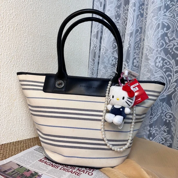 95新 BURBERRY/博柏利 XM/横条纹水桶菜篮子手提包/JJ01503431特
