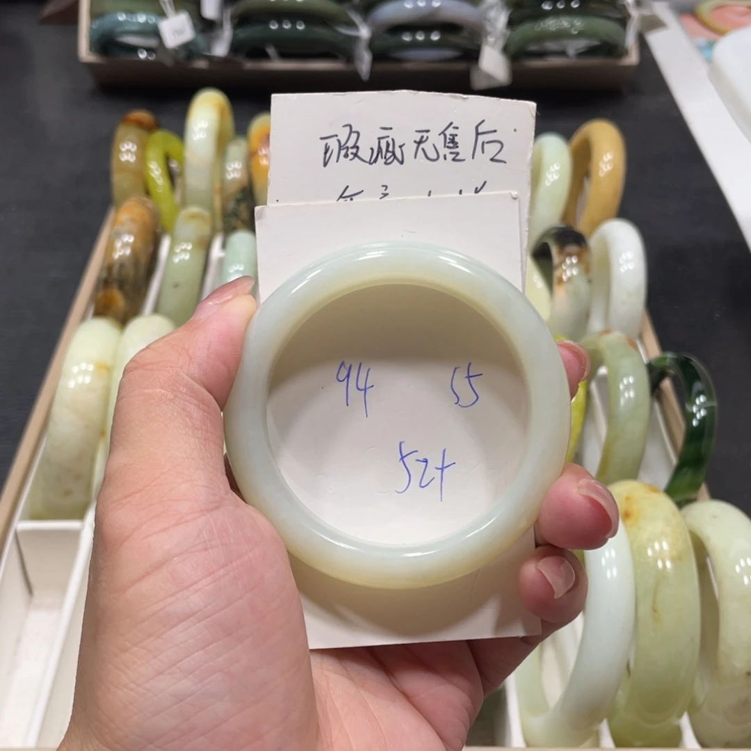 未镶嵌蛇纹石玉手镯