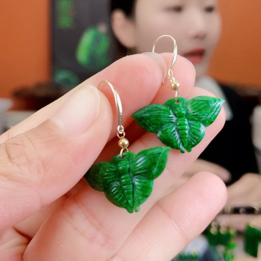 翡翠18K金镶嵌耳饰