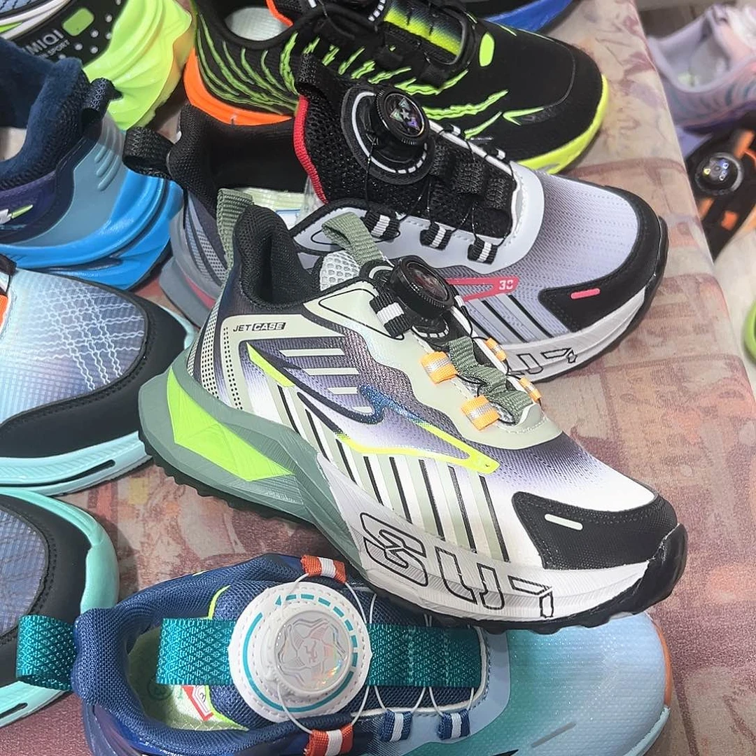 似***懂35皮面防水防雨三个月质保物流