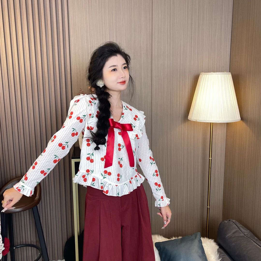 MUMU家【樱桃丸子】设计款秋冬内搭衬衣甜美浪漫花边款上衣
