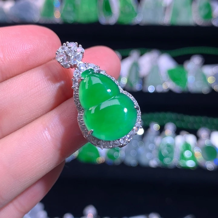 【闪购商品】颈饰银S925镶嵌翡翠天然翡翠