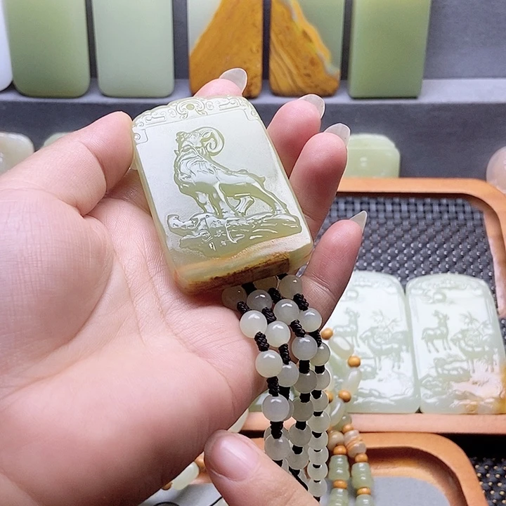 新疆昆仑山脉料羊