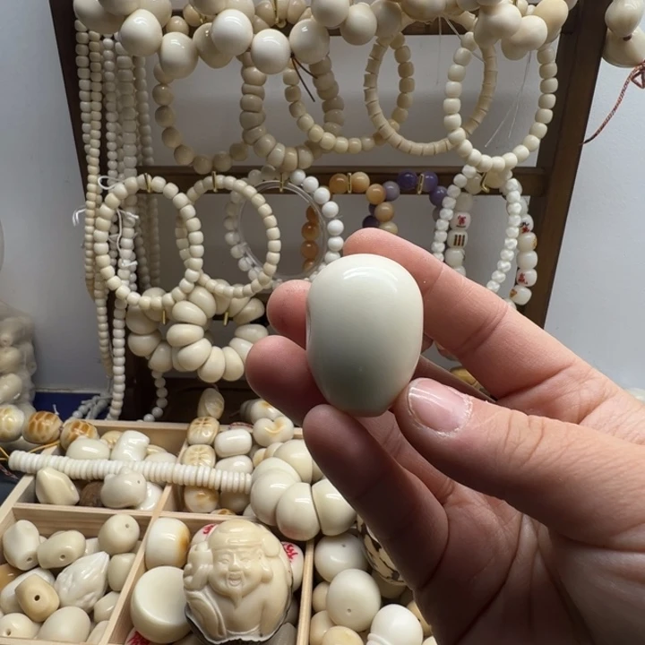 喜***猫菩提根/象牙果手串象牙果原果雕刻水滴三通2.6+