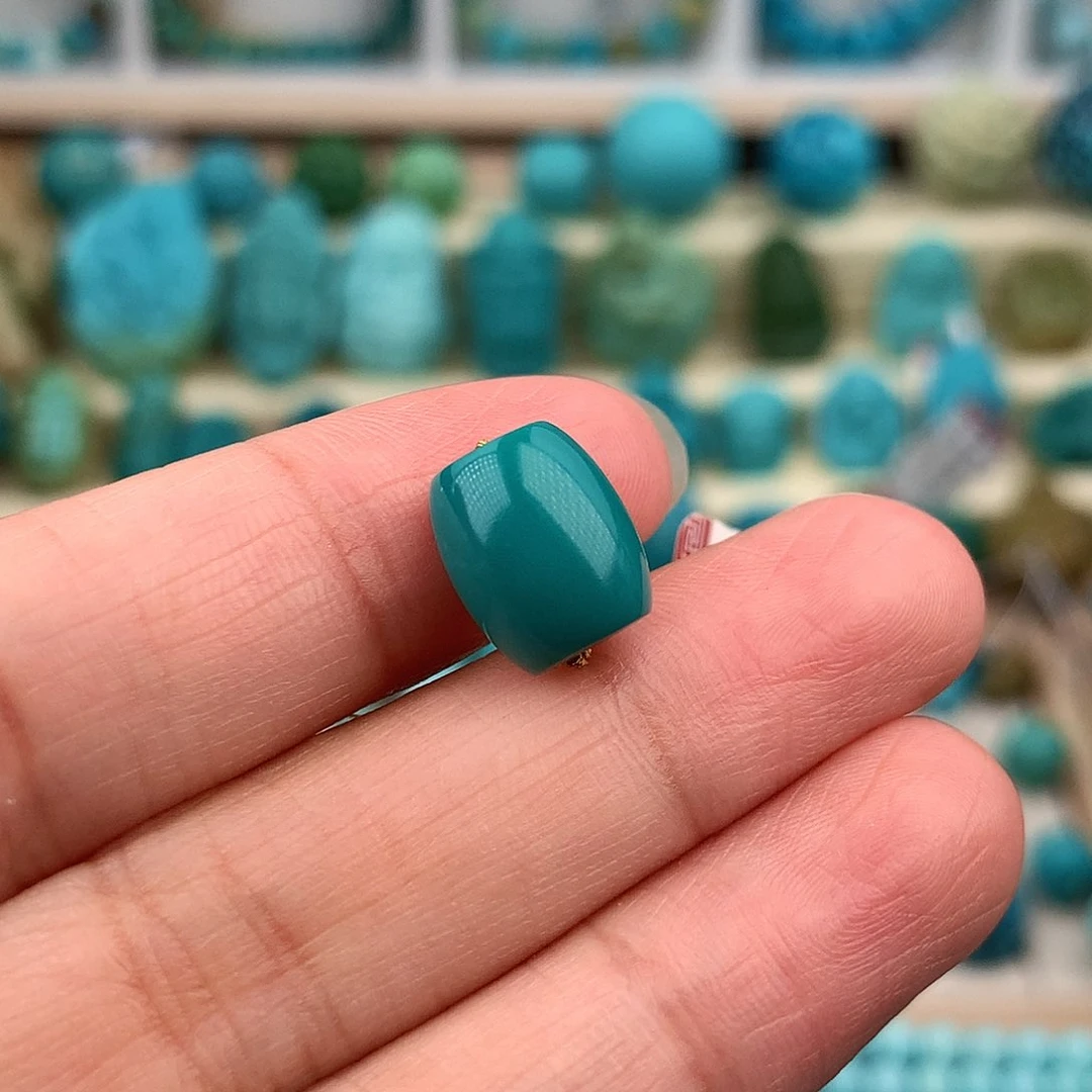 未镶嵌绿松石珠宝奇石9