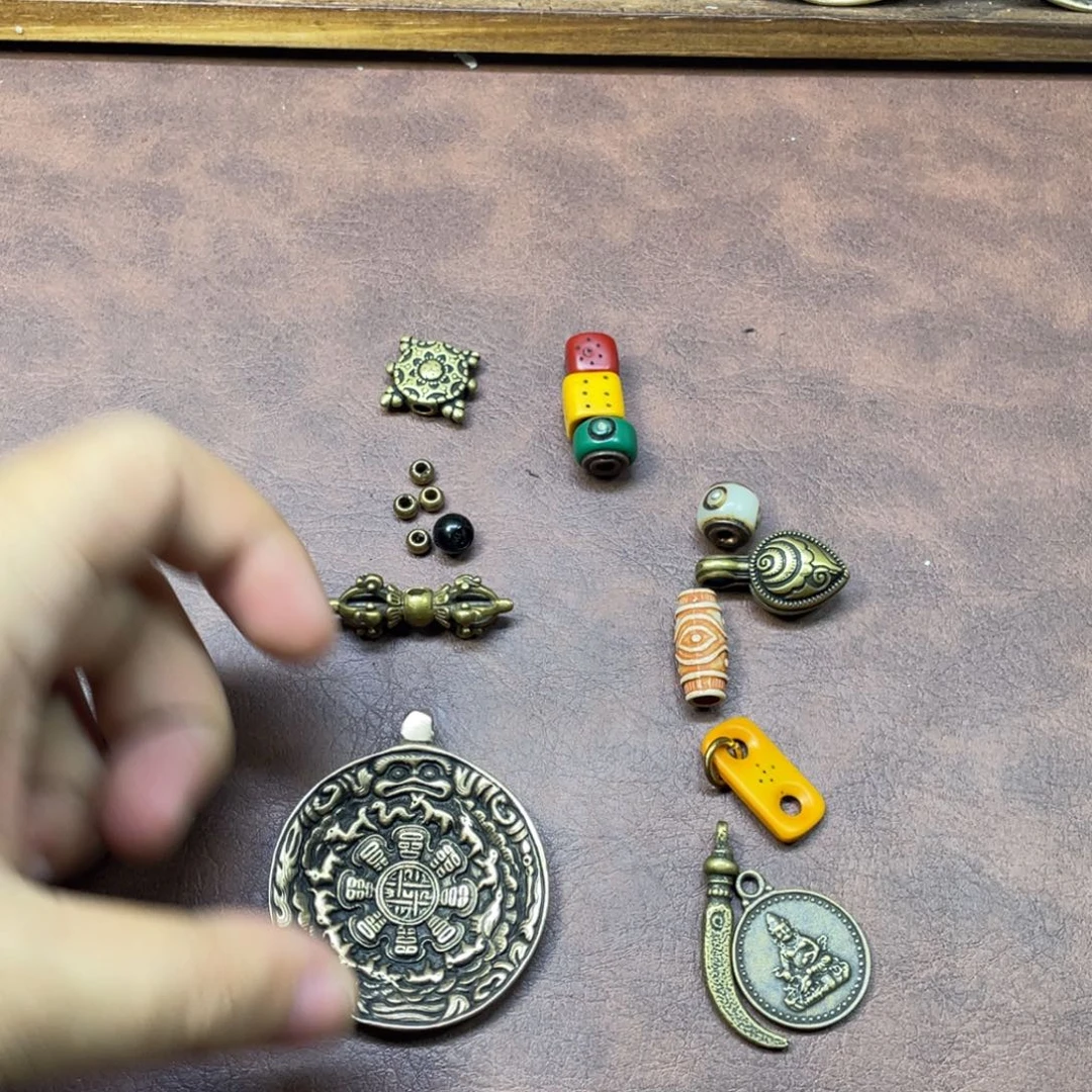 紫***牧加银版蛙嘴九宫八卦牌包挂