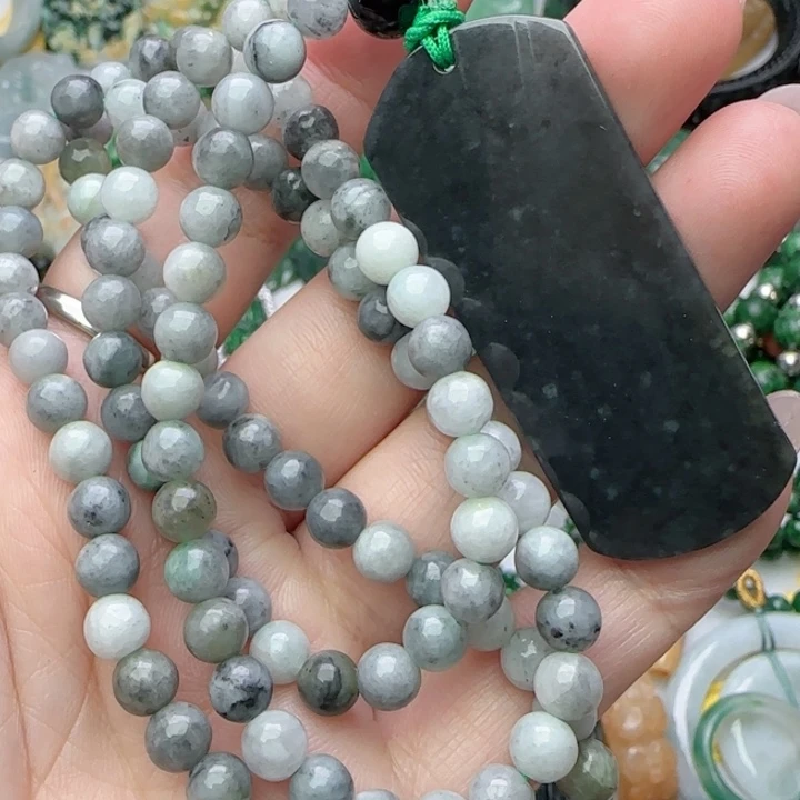 翡翠未镶嵌颈饰天然A货49