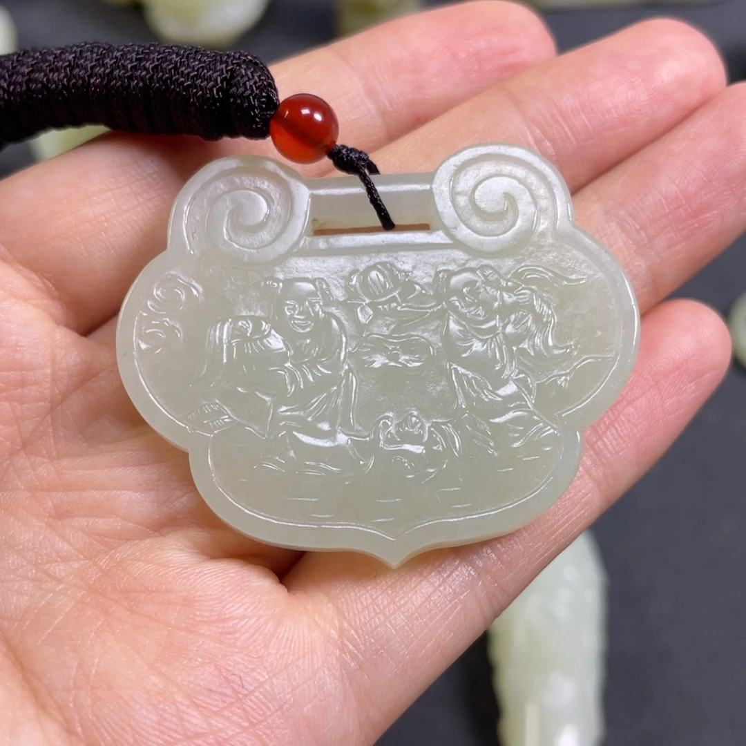 和田玉未镶嵌颈饰