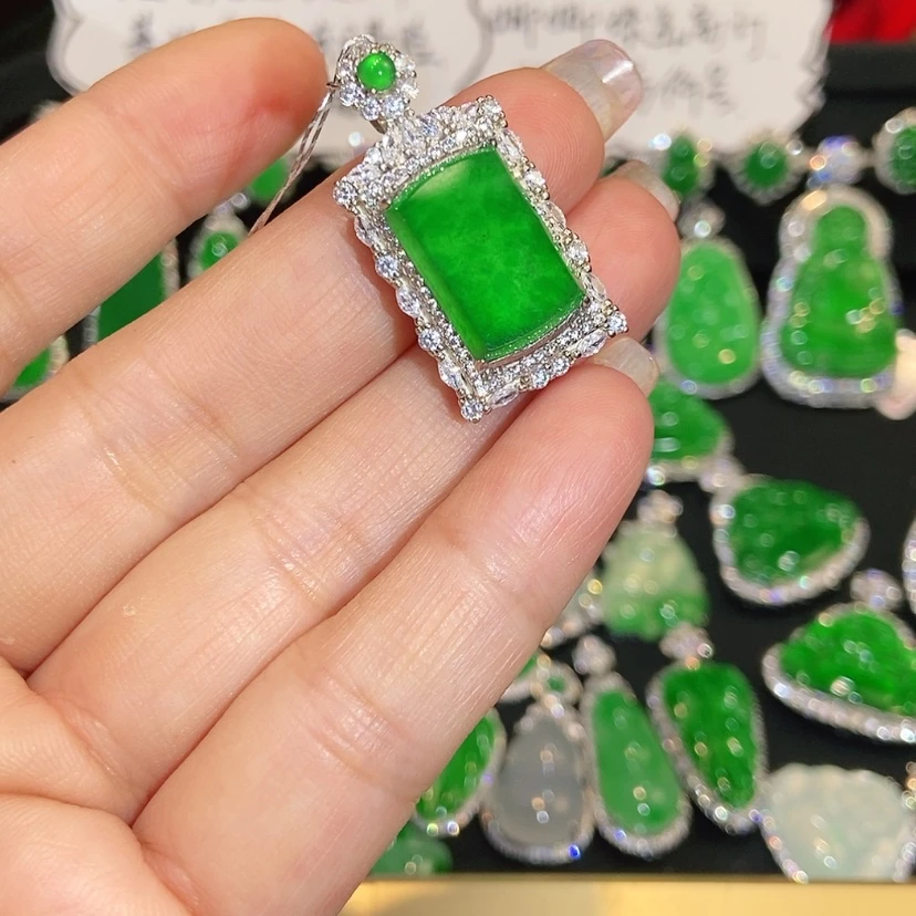 【闪购商品】颈饰未镶嵌翡翠天然翡翠