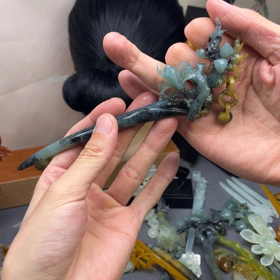 蛇纹石玉未镶嵌发饰