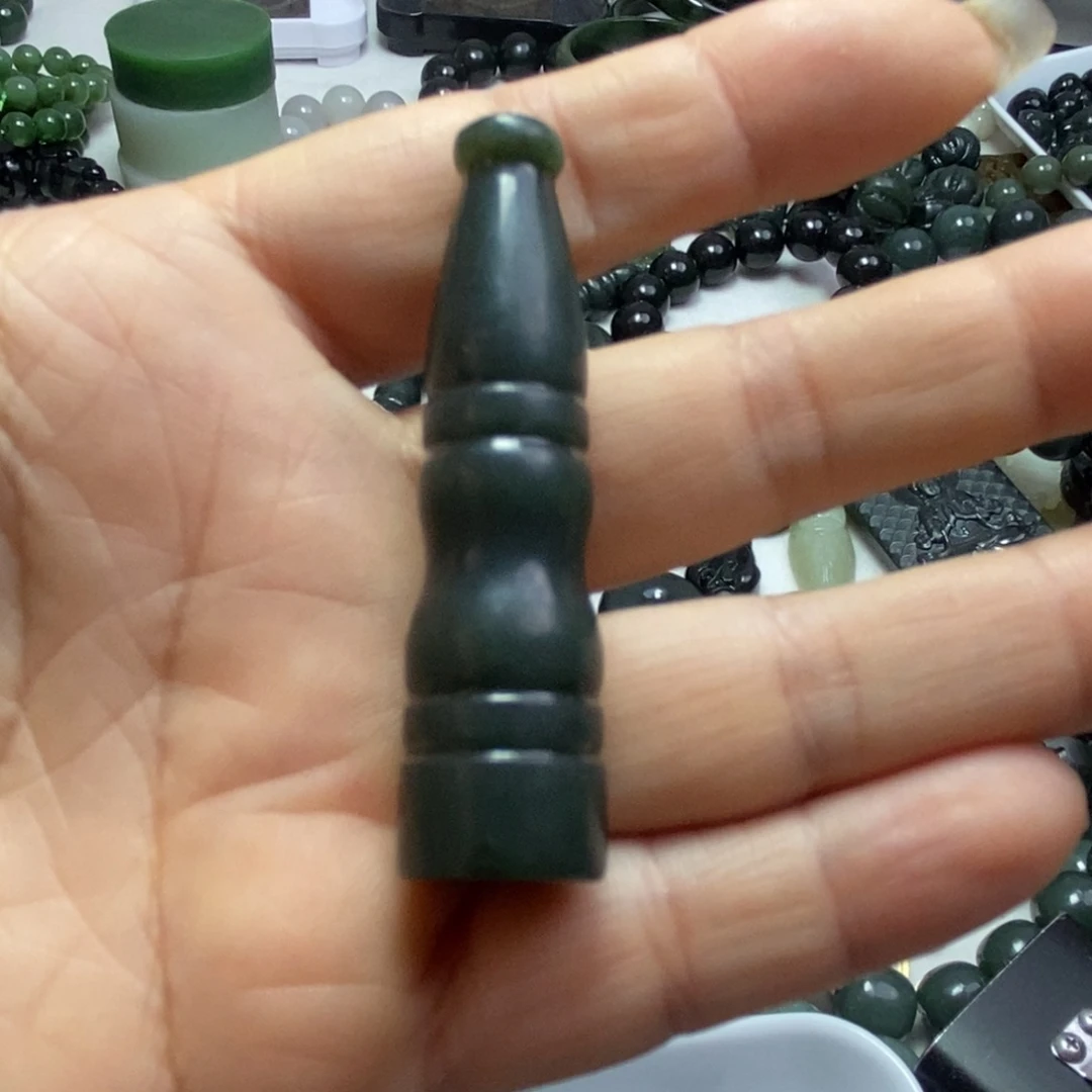 未镶嵌手链和田玉（青玉）刘**线和田青玉烟嘴