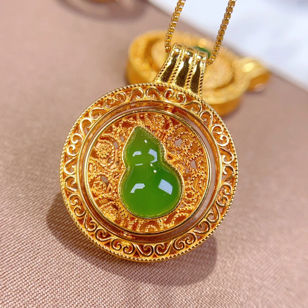 天然和田玉俄料碧玉阳绿葫芦925银精工镶嵌圆牌吊坠双面戴女@0072